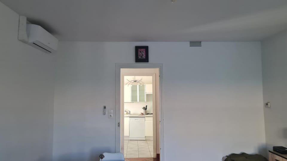 Appartement Duplex nimes centre160m2 climatisation 3 chambres avec parking Apartment in Nimes
