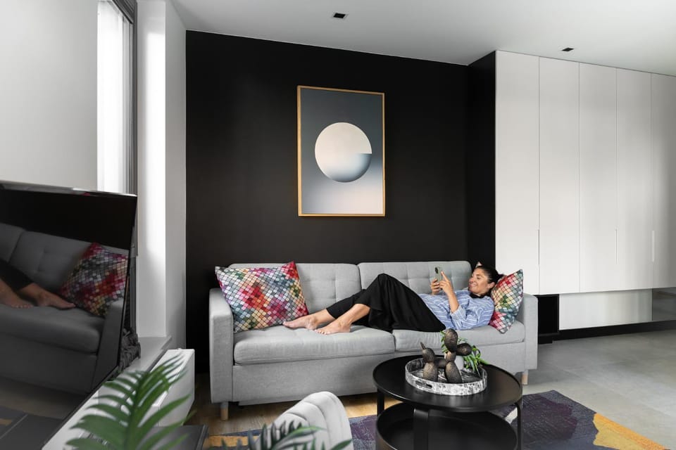People, Living room, Seating area, Dining area