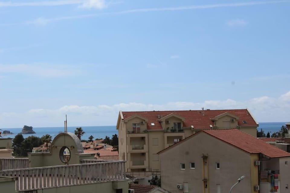 2-level apartment with terraces by the sea Apartment in Budva