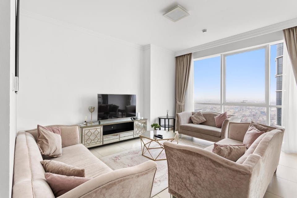 Communal lounge/ TV room, TV and multimedia, Living room, Seating area