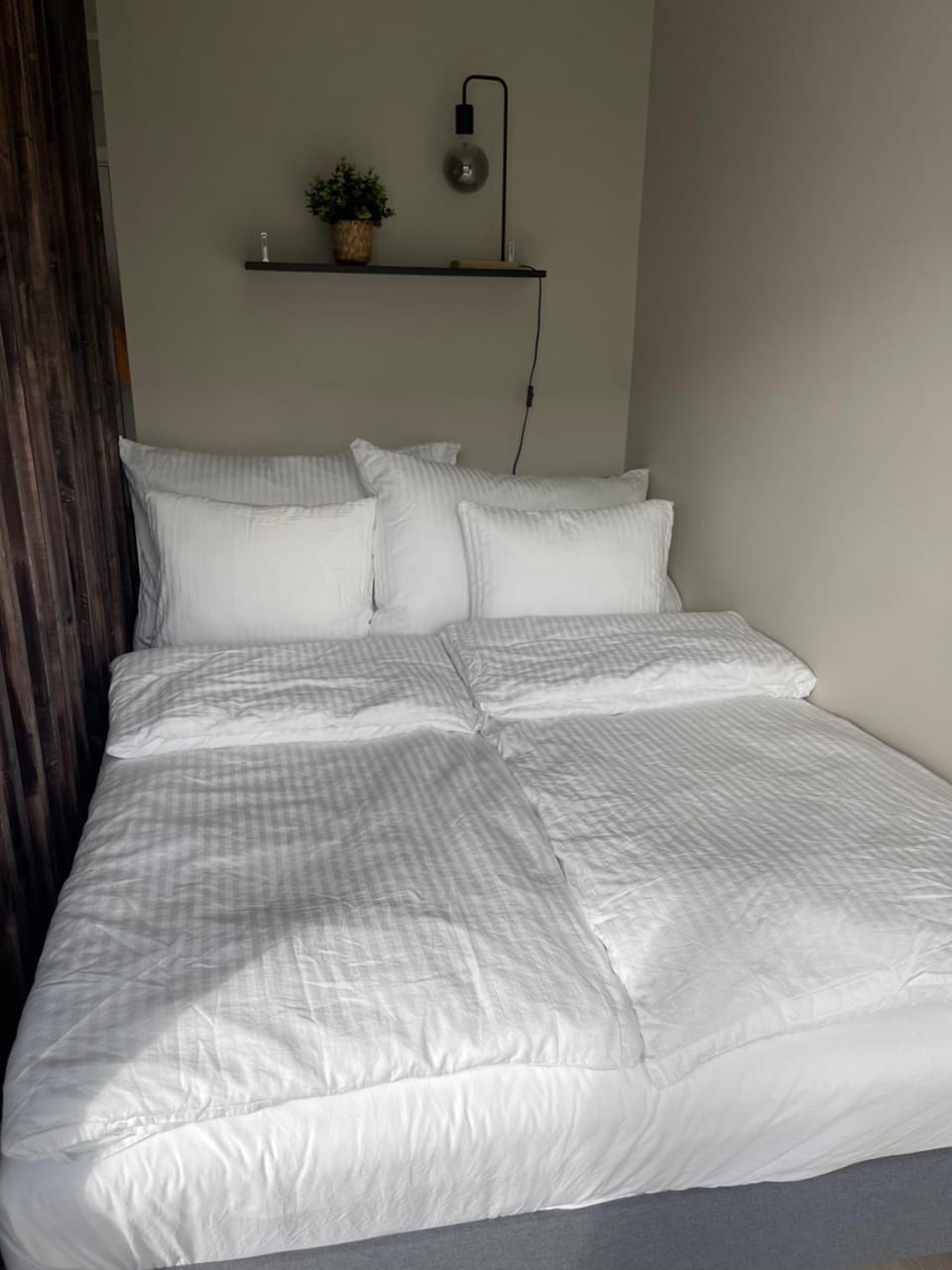 Modern apartment ONLY 5 minutes from City Centre Apartment in Bergen