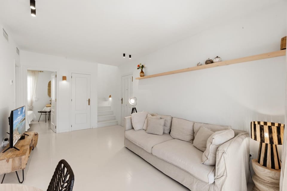 Casa Flora Bungalow con piscinas en Calp Apartment in Calp
