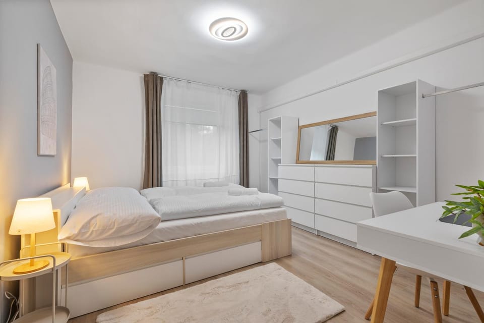 Bed, Living room, Photo of the whole room, Seating area, Bedroom, wardrobe