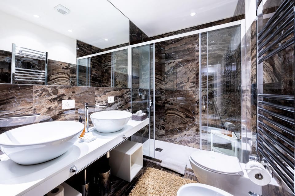 Shower, Toilet, Bathroom