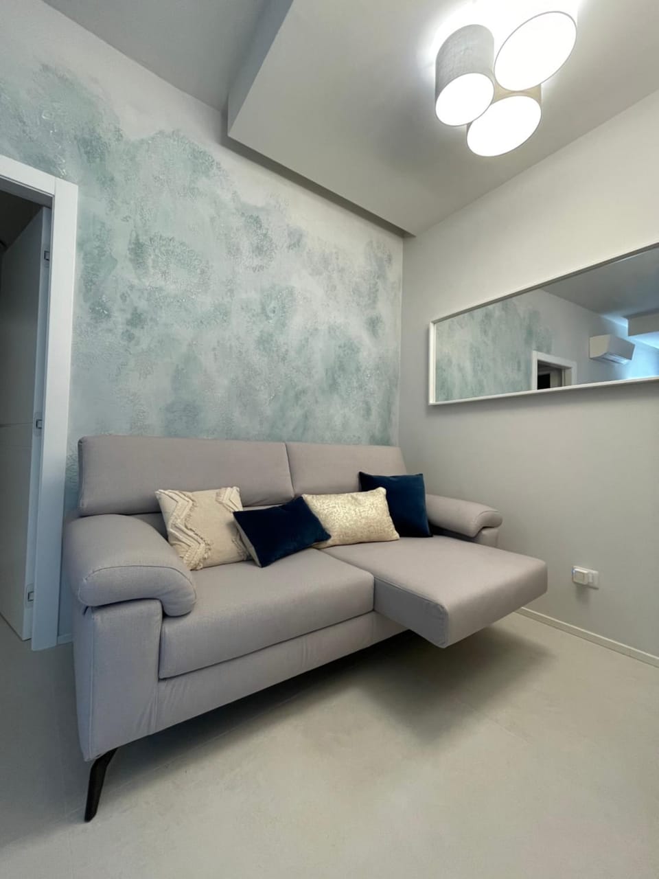 Daffy House Apartment in Desenzano del Garda