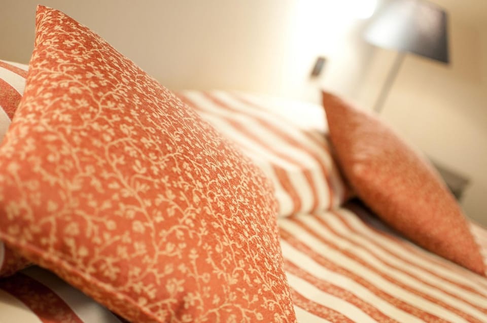 Bed, TV and multimedia, Photo of the whole room, Bedroom, heating, heating, internet, internet, air conditioner, air conditioner