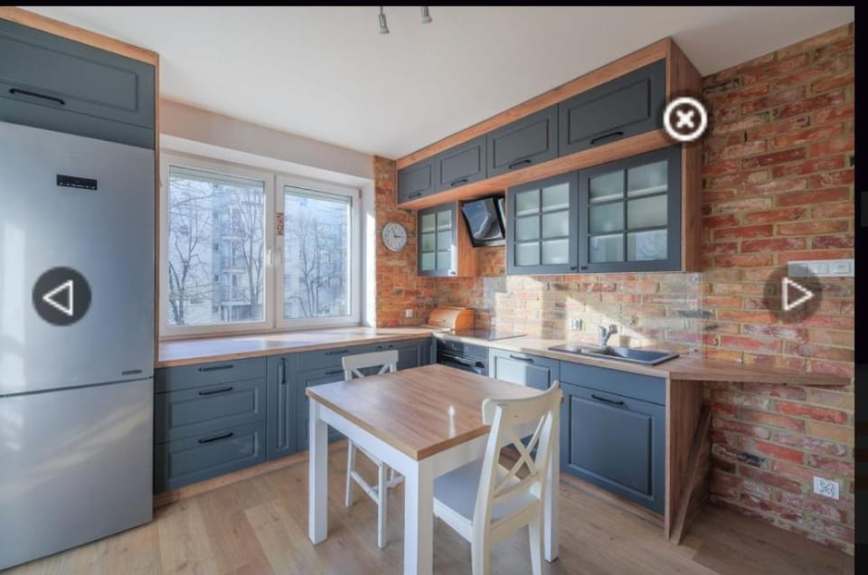 Kitchen or kitchenette, Dining area, pet friendly, stove