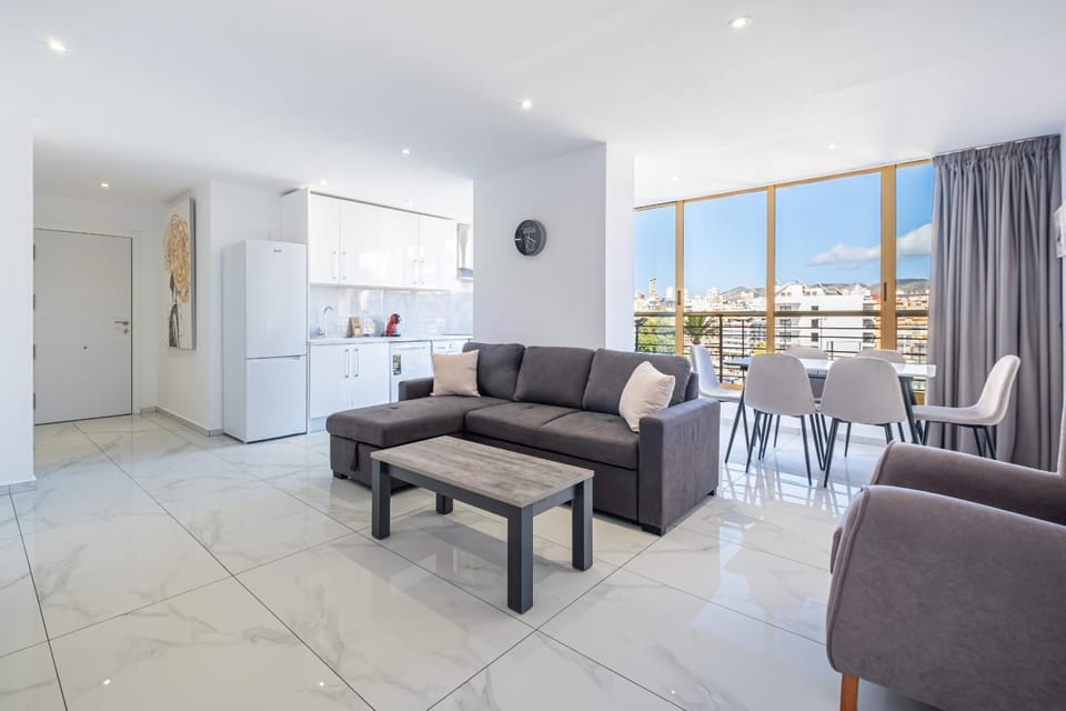 Kitchen or kitchenette, Living room, Dining area