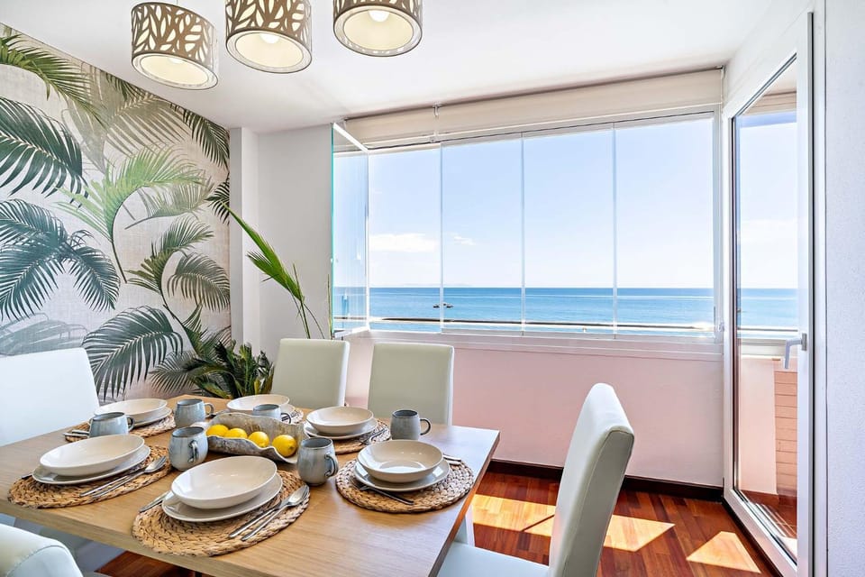 Living room, Sea view