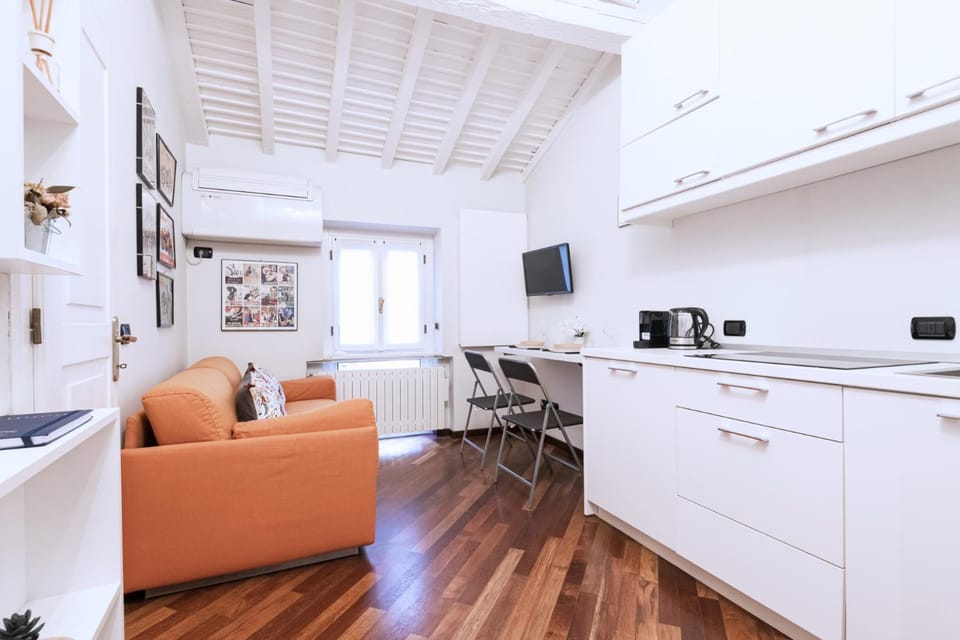 Easylife - Milano - San Carpoforo 6 - Brera Apartment in Milan
