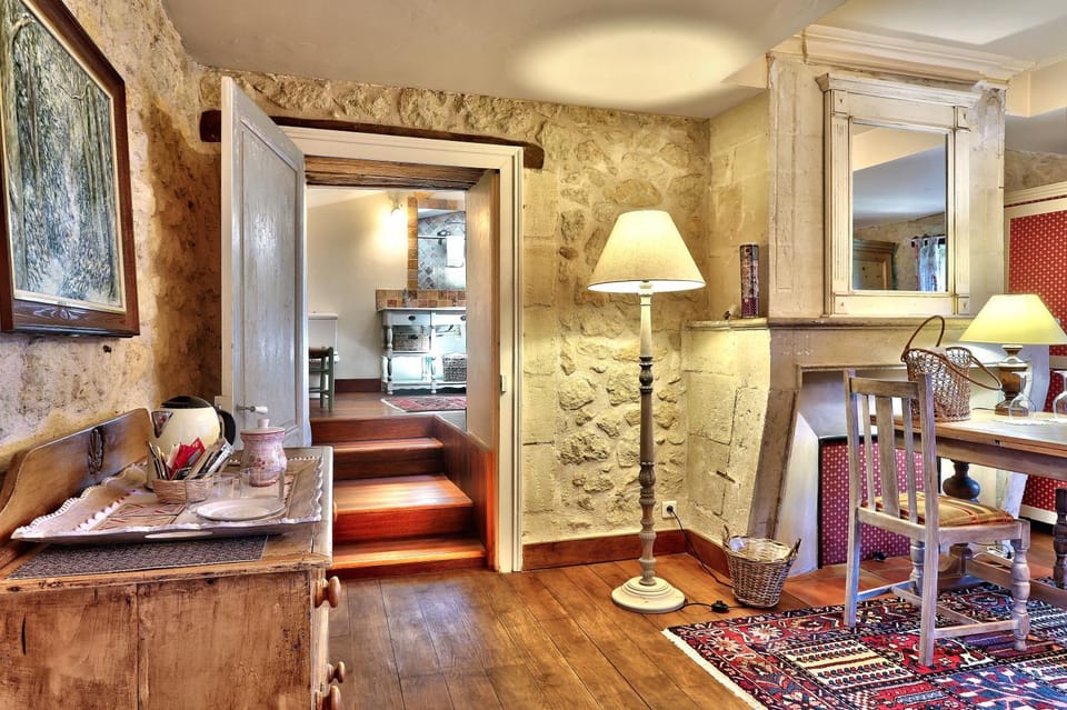 Seating area, Bedroom