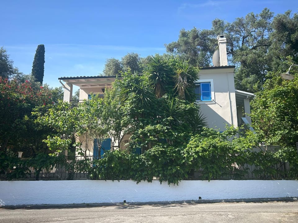 Property building, Street view, Quiet street view