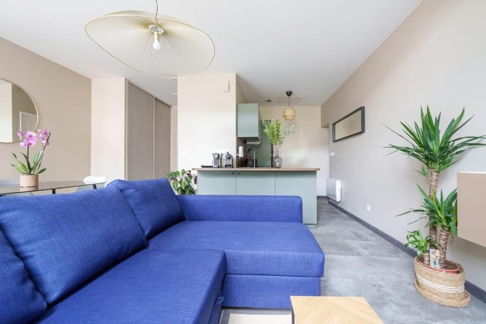 Appartement lumineux avec cour Apartment in Bourgogne-Franche-Comté