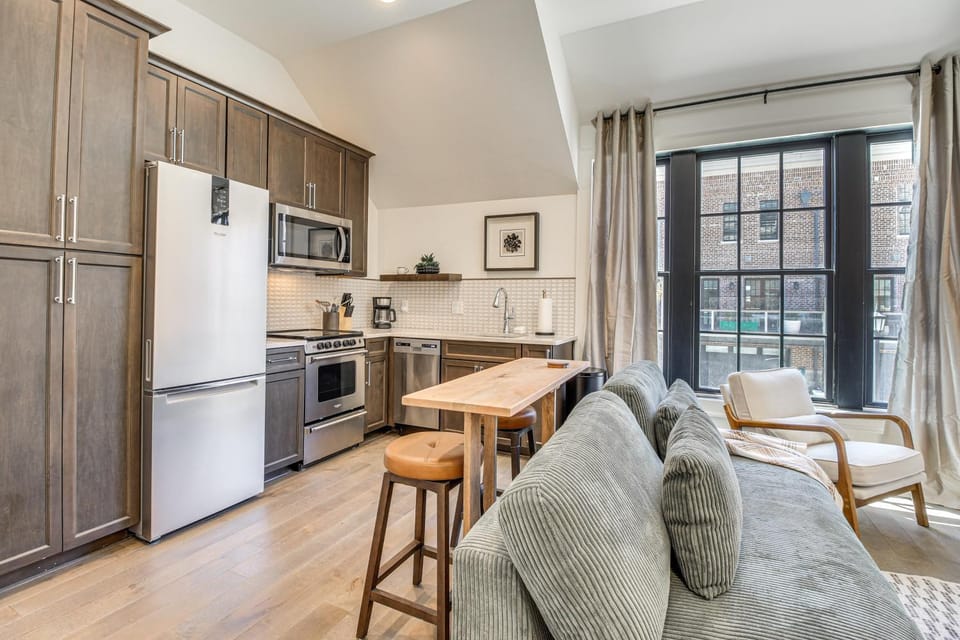 Lovely Savannah Studio: 1 Mi to Historic District! Apartment in Savannah