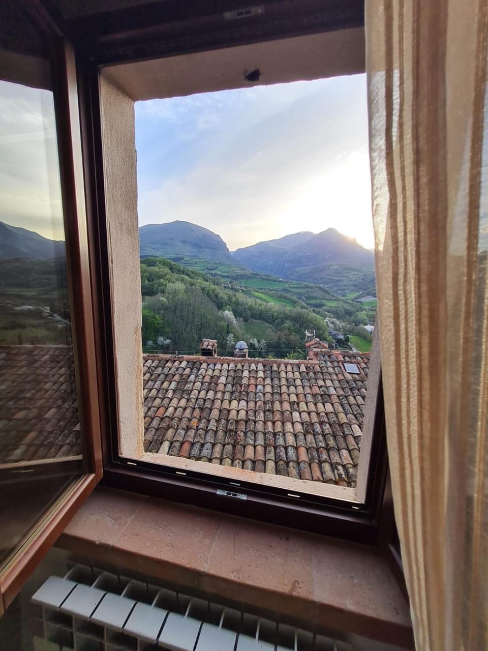Natural landscape, View (from property/room), Mountain view, Sunrise