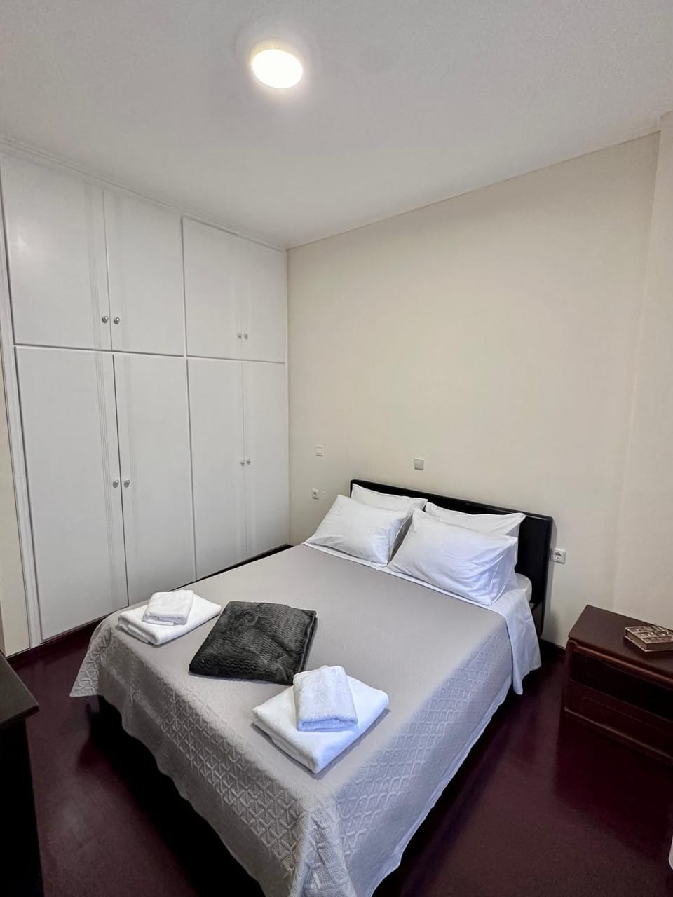 Bed, Photo of the whole room, Bedroom, towels, wardrobe