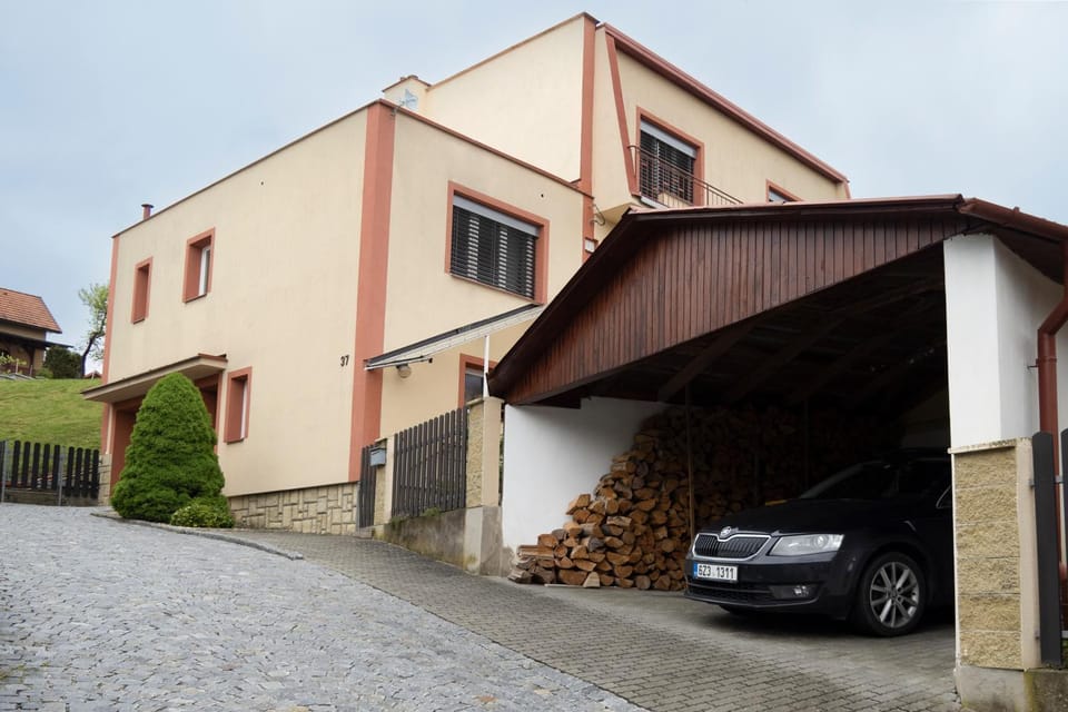 Property building, Day, Parking