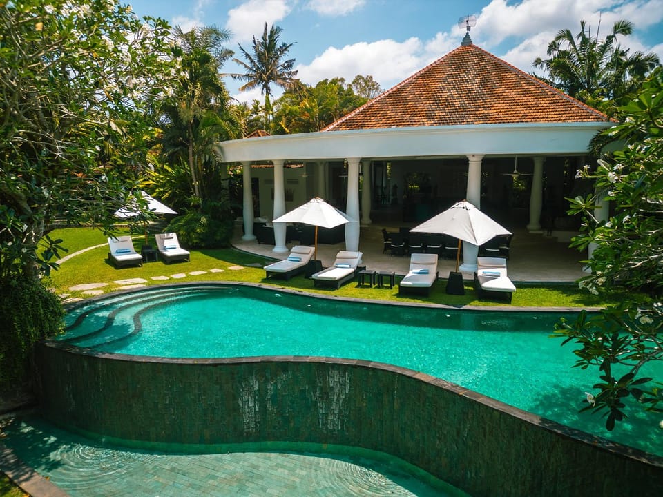 Day, Garden, Swimming pool, sunbed