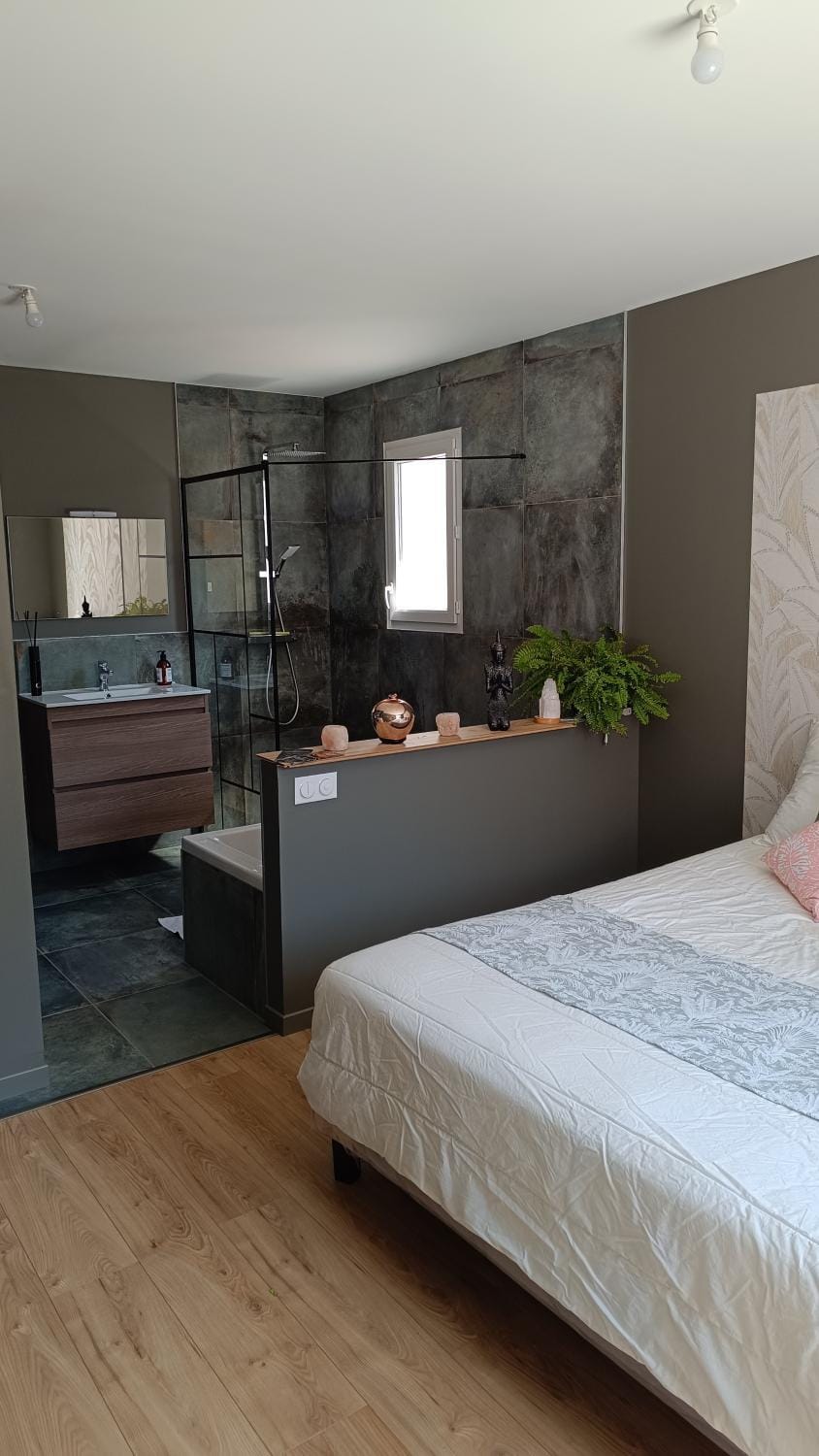 Bed, Bedroom