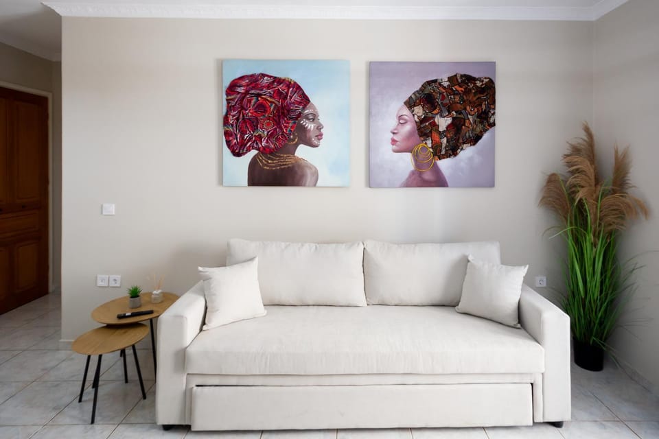 Living room, Decorative detail, Seating area