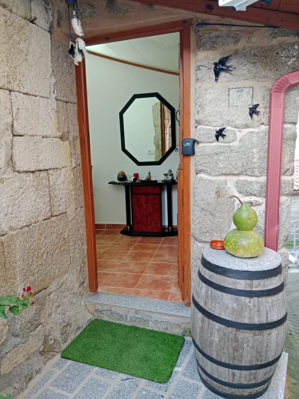 Facade/entrance