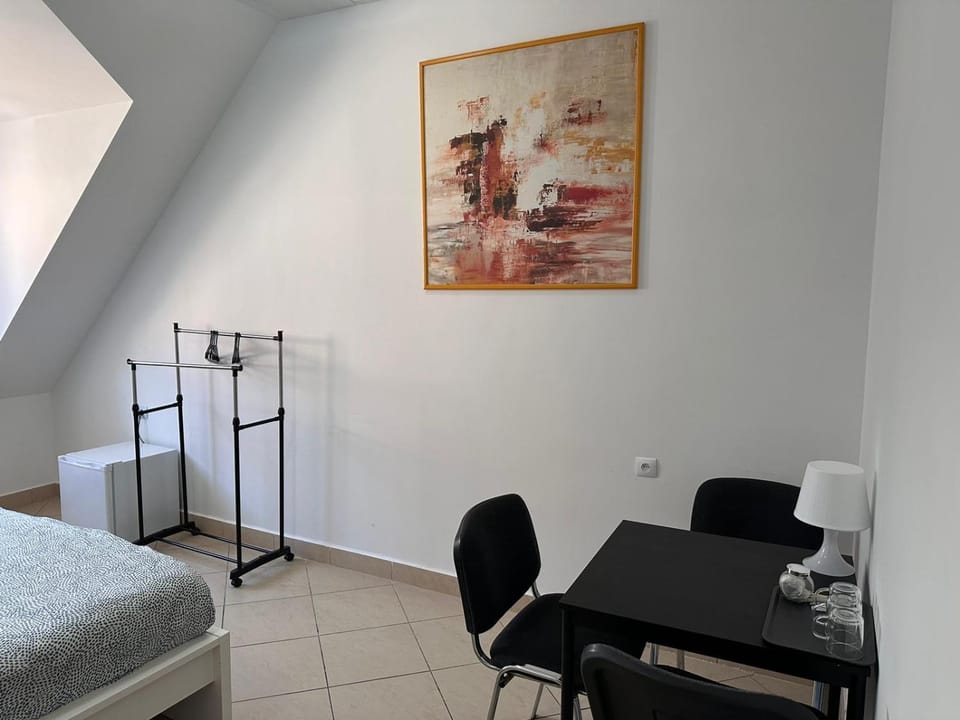 Apartamenty Gołębia-Economic Bed and Breakfast in Poznan