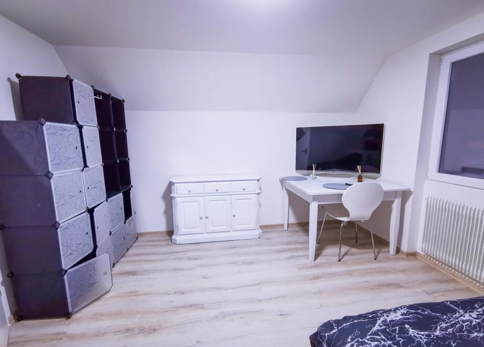 TV and multimedia, Seating area, Evening entertainment