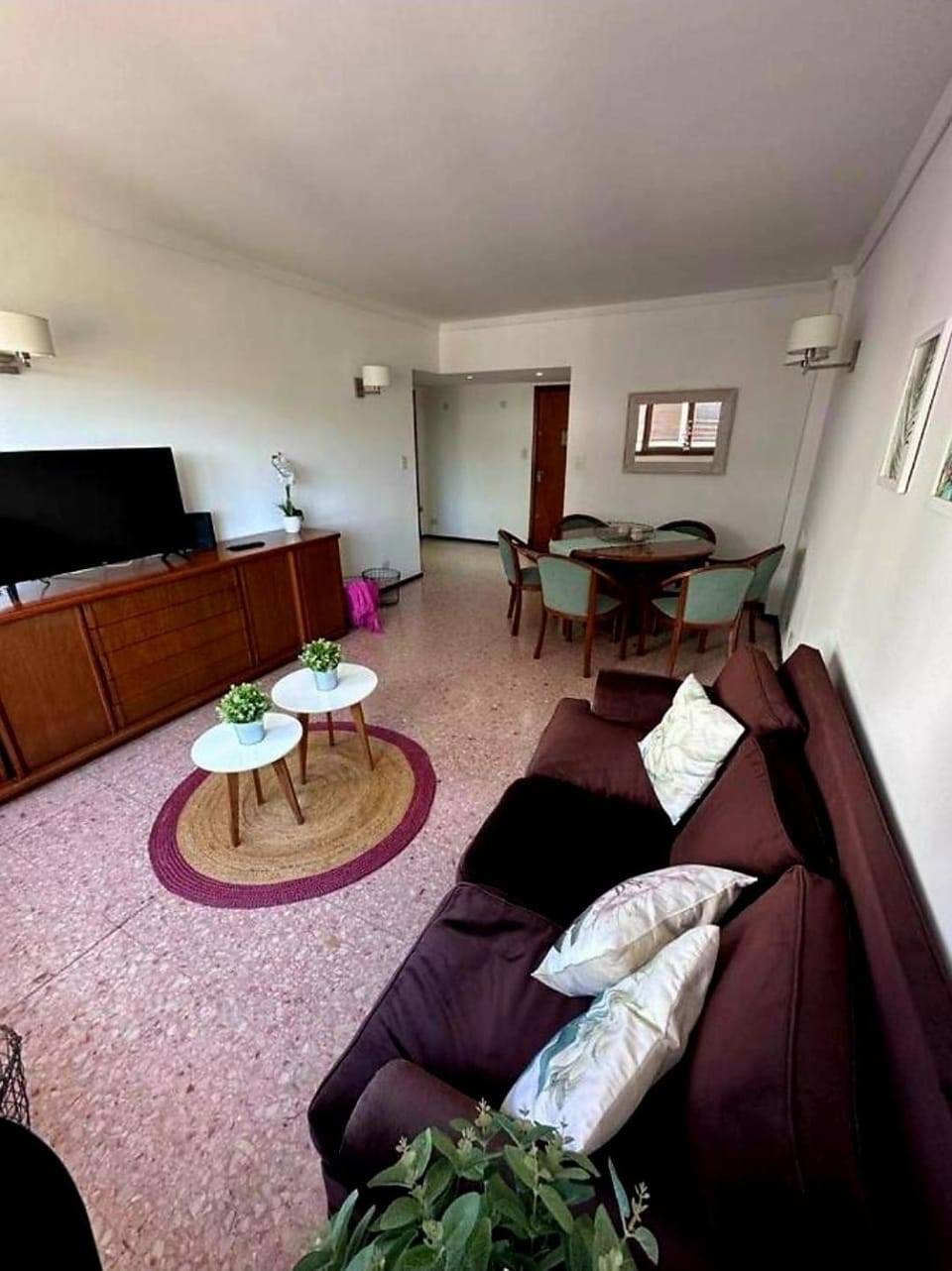 Communal lounge/ TV room, TV and multimedia, Living room, Seating area