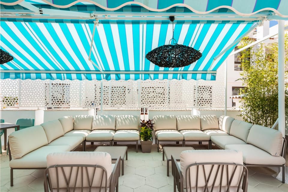 Lounge or bar