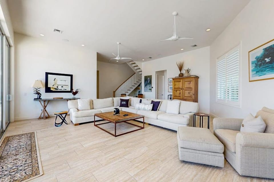 Nautilus Manor House in Marco Island