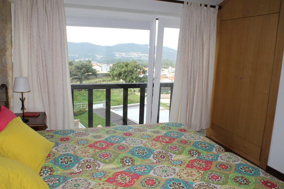 Bathroom, Mountain view, Pool view