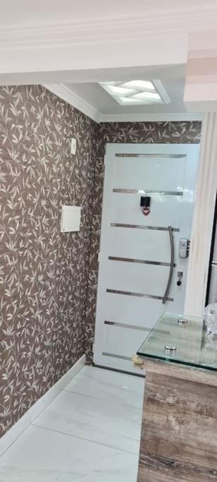 Apto inteiro no Portal Ipês Cajamar SP Apartment in Santana de Parnaíba