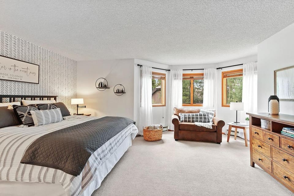 Woods Escape and Relax - Woods Manor A103 by Great Western Lodging House in Breckenridge