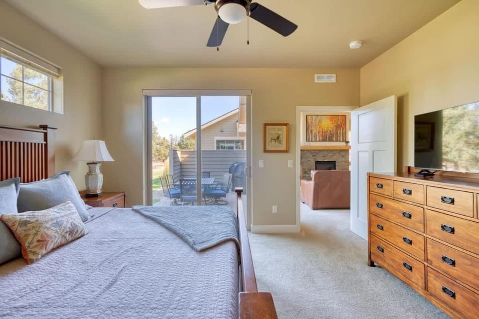 Desert Sky Daydream · Eagle Crest Golf Resort Serene 3BR Home House in Oregon