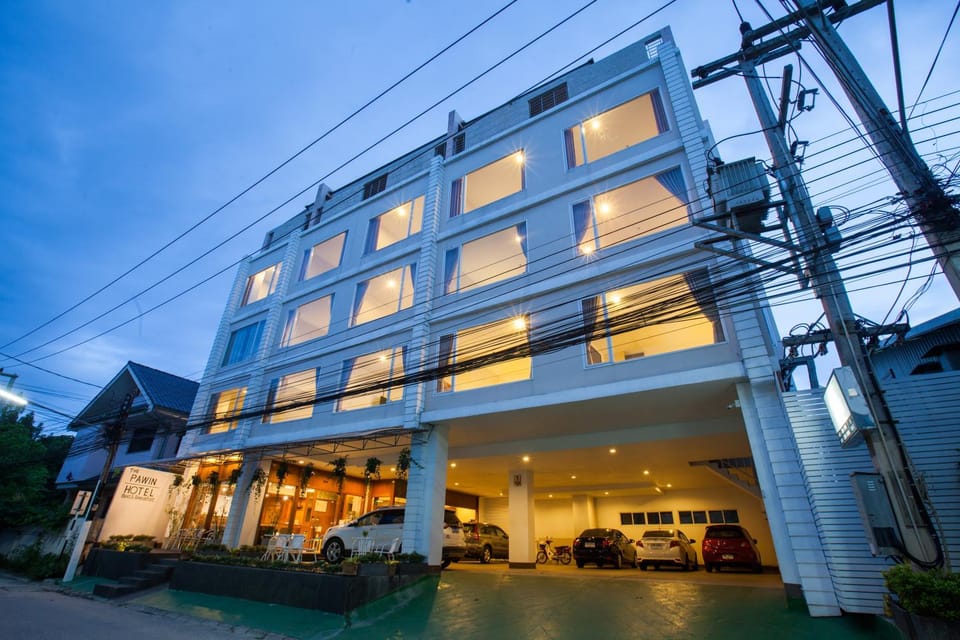 Property building, Facade/entrance