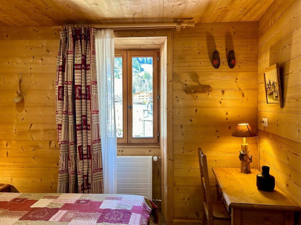 Charmant 3 pièces au cœur de La Clusaz, proche pistes, commerces et ESF, wifi inclus - FR-1-437-111 Apartment in La Clusaz
