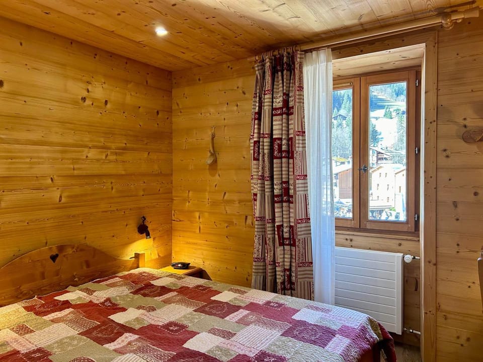 Charmant 3 pièces au cœur de La Clusaz, proche pistes, commerces et ESF, wifi inclus - FR-1-437-111 Apartment in La Clusaz