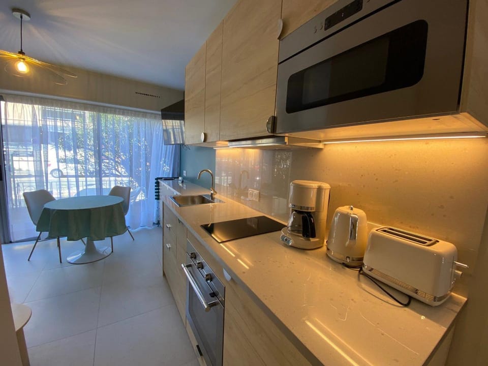 Appartement cozy avec jardinet privé proche thermes - FR-1-503-177 Apartment in Mèze