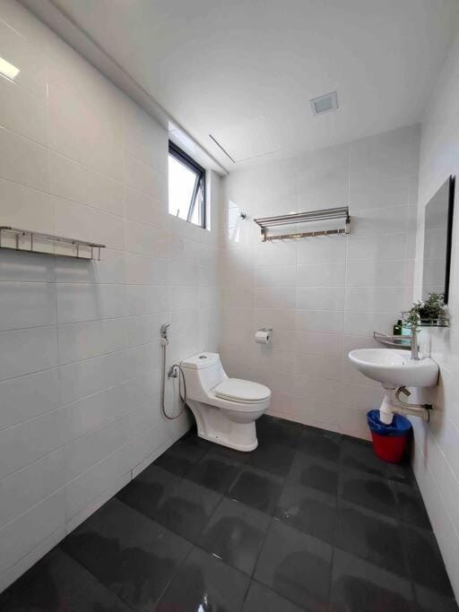 Landmark2 Spacious Studio w Wi-Fi Netflix Apartment in Negeri Sembilan, Malaysia