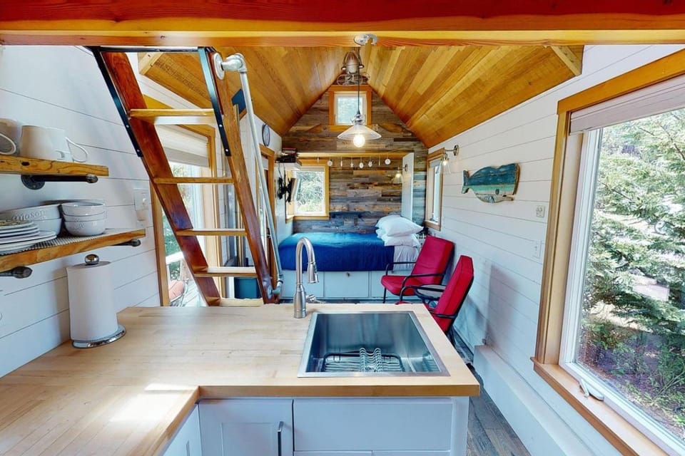 Sandbug - tiny home tranquility on the Oregon Coast! House in Oregon