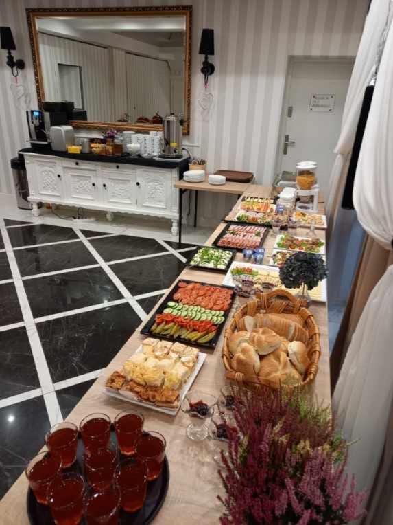 Buffet breakfast