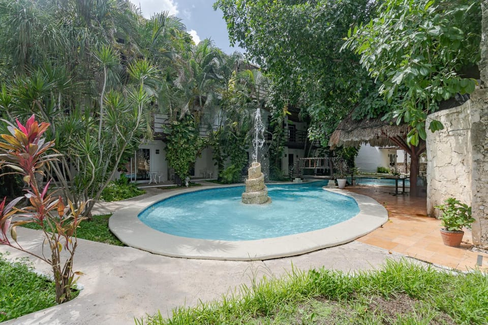 Property building, Patio, Spring, Day, Natural landscape, Garden, Garden view, Pool view, Swimming pool