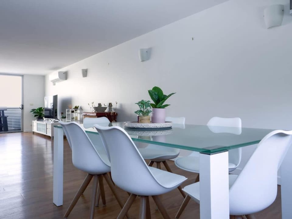 Gateway to The Gorge, Central with Free Parking Apartment in Launceston