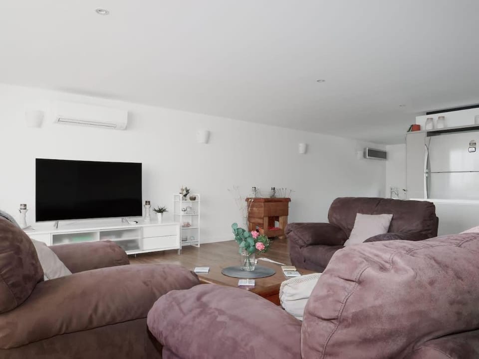 Gateway to The Gorge, Central with Free Parking Apartment in Launceston