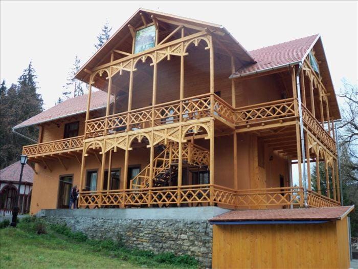 Vila Lazar Bed and Breakfast in Romania