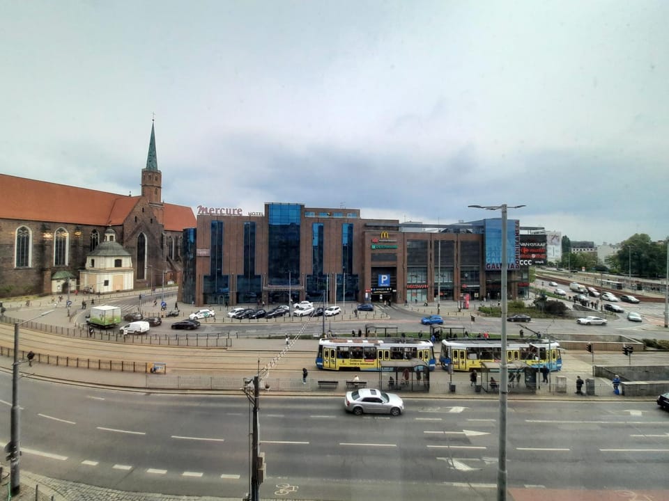 Krawiecka Trzy Zero Jeden Apartment in Wroclaw