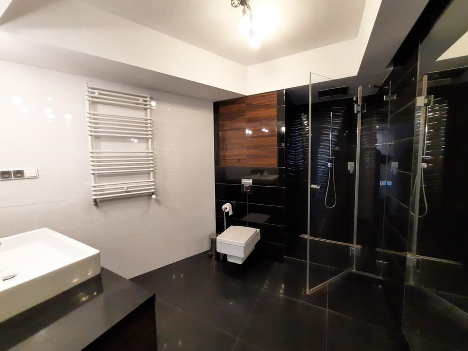 Krawiecka Trzy Zero Jeden Apartment in Wroclaw