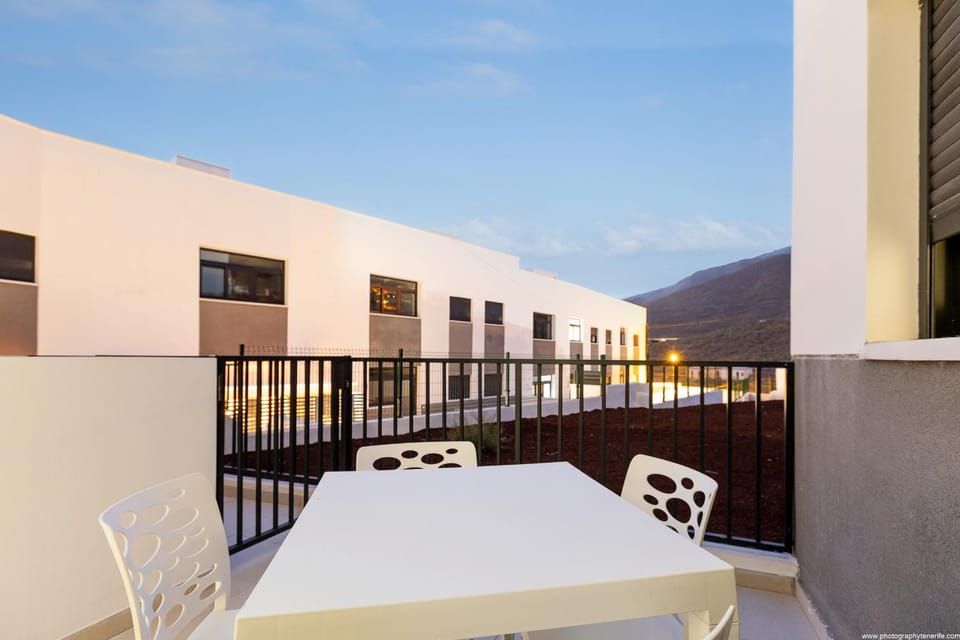 Property building, View (from property/room), Balcony/Terrace, Mountain view
