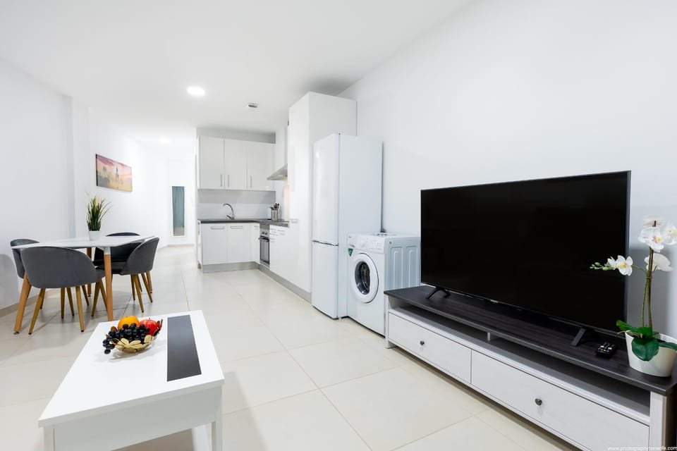 Kitchen or kitchenette, Living room, Dining area, washing machine