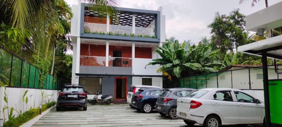 Property building, Parking